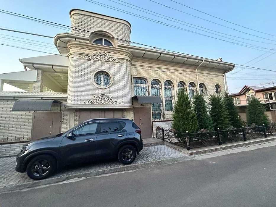 Sotiladi Евро дом от Итальянского архитектора 4 сотки Угловой Чиланзар