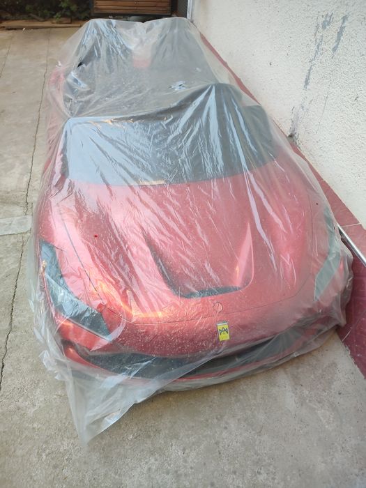 Срочно продается новая детская машина Ferrari в упаковке