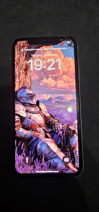 Продам айфон 11.