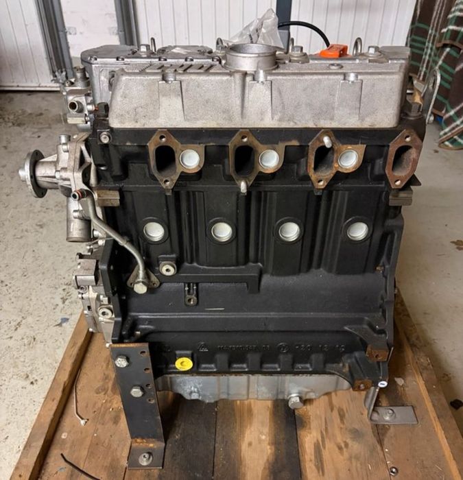Dezmembrez Motor Nou  Lombardini LDW 2204