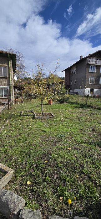 Продава фамилна къща, гр. Перник кв. Мошино