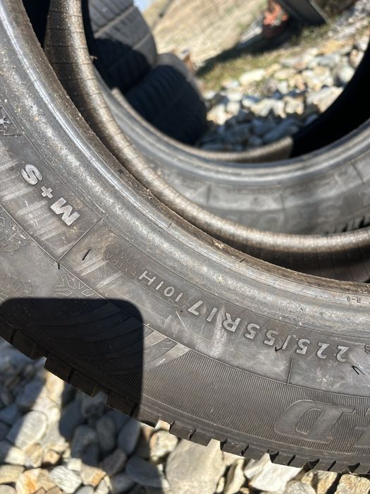 Vand 2 anvelope M+S Dunlop 225/55/R17