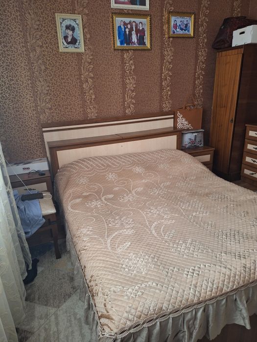 Срочно,сүйегі мықты мебель сатылады