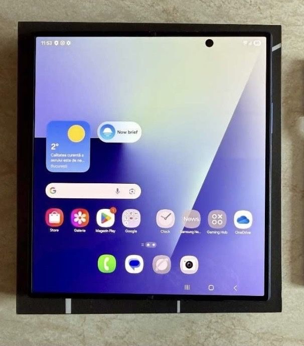 Vand Samsung Z fold 7 impecabil full box factura de achizitie