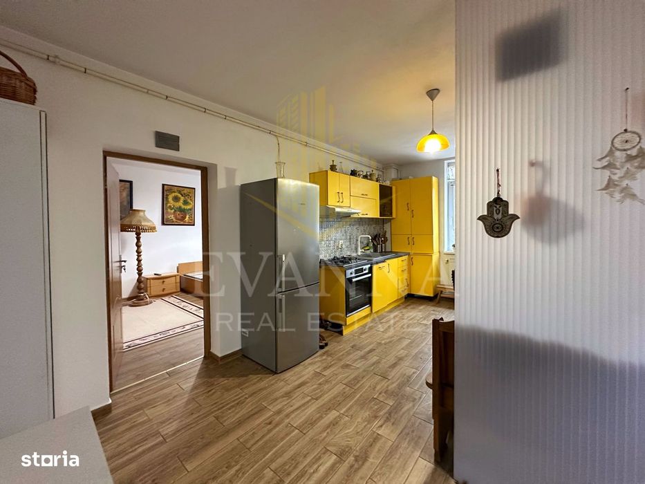 Apartament 2 camere decomandat - DE VÂNZARE