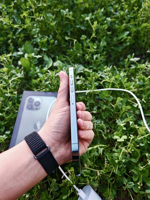 IPhone 13 pro max aqsh