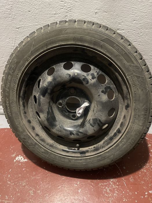 Шины с дисками комплект