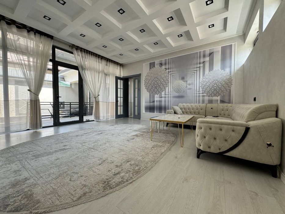 Сдается просторный дом в центре города, Яккасарайский район, ориентир