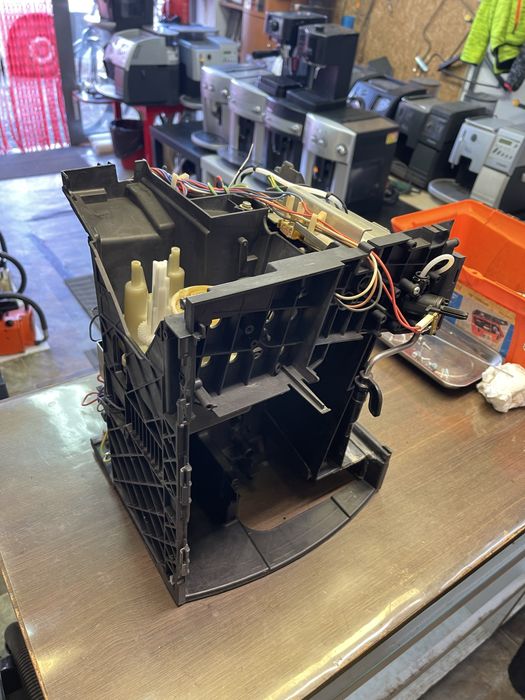 DeLonghi MAGNIFICA ESAM4200.S - Кафеавтомати | Кафемашини