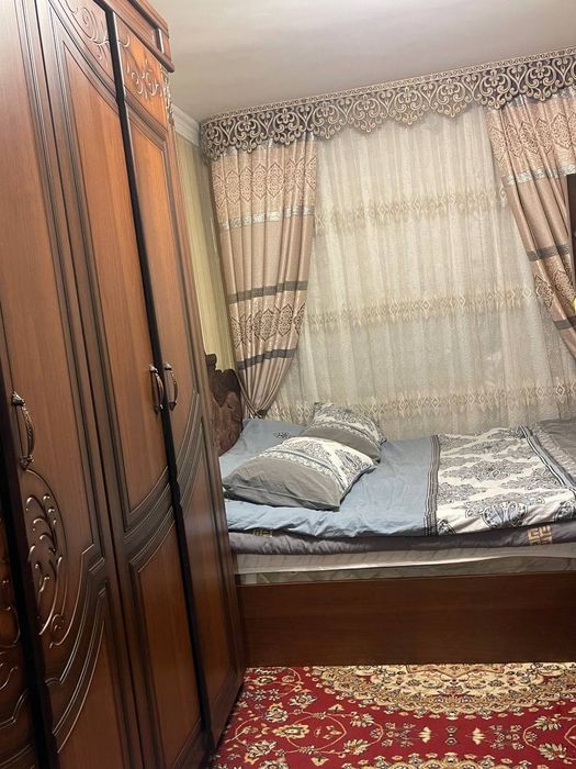 Продаётся квартира 4 х комнатная 100 кв  2 балкона ремонт лучшем виде