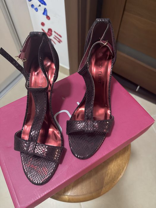 Sandale burgundy piele