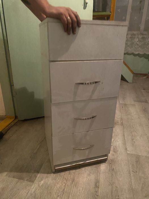 Мебель в салон тумбочка шкафчик