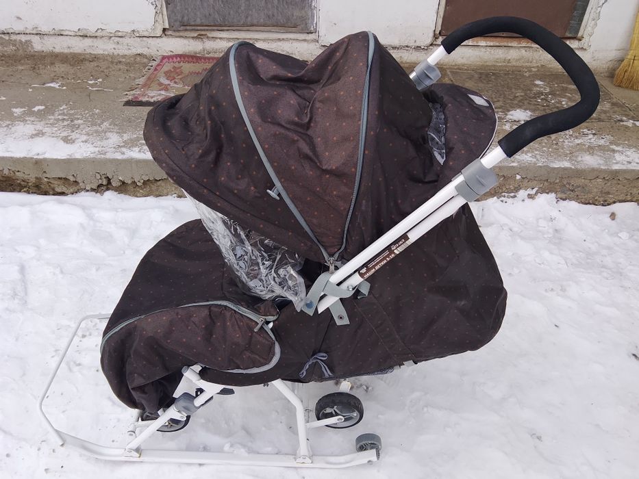 Продам санки почти новые