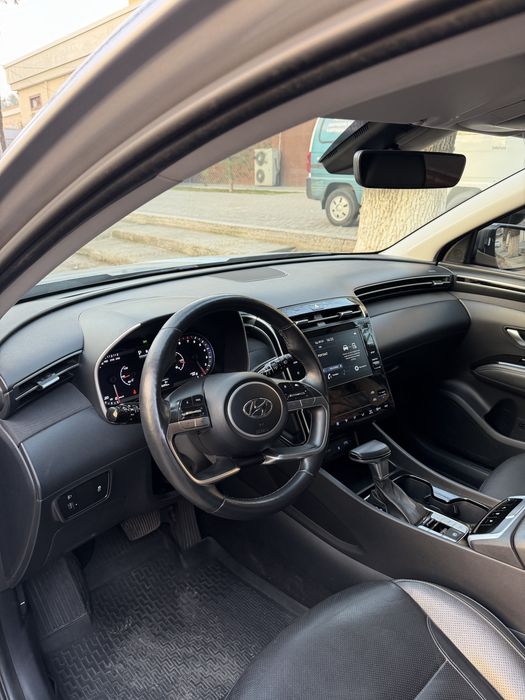 Hyundai Tucson kraska toza 4x4 polni privid