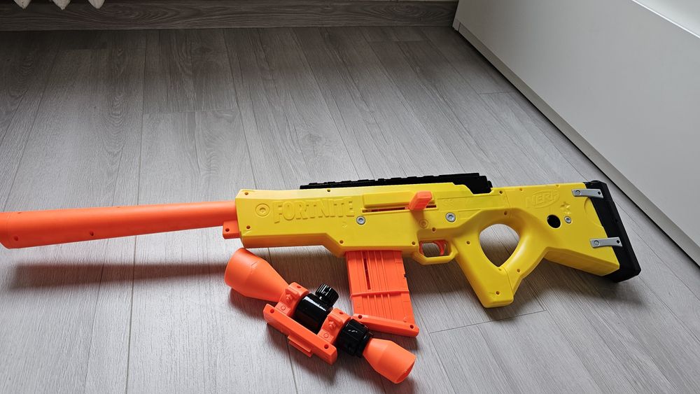 Детски пистолети NERF