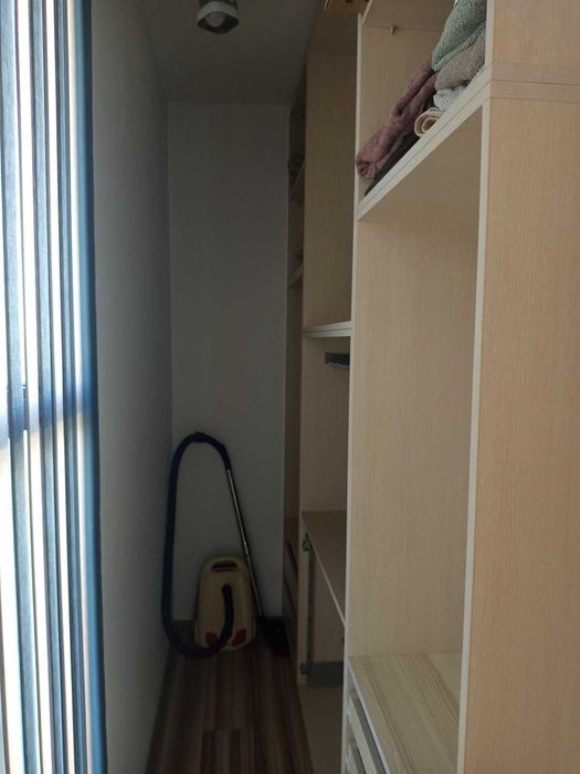 Отдава под наем тристаен апартамент до Манастира