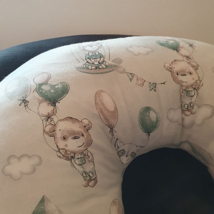 Pernă de alăptare Bellochi în stare excelentă