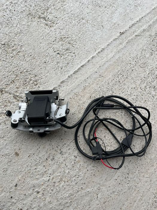 Garmin Zumo 660 + suport  Touratech