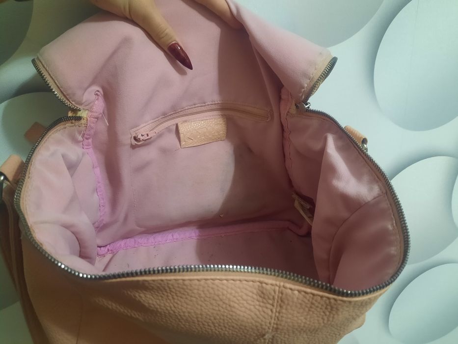 сумка, подойдёт для спорта и учёбы