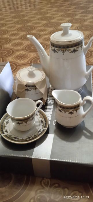 Продам сервиз чайный