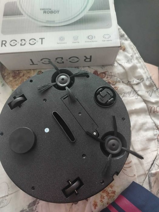 Прахосмукачка Робот