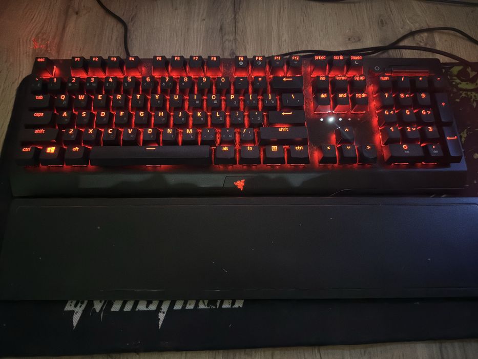 Продам клавиатуру Razer blackwidow v3 green switch