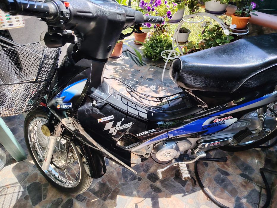Продавам мотоциклет lifan м 3/ 100 kyб.