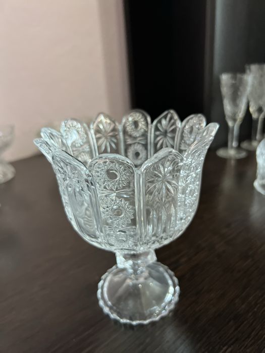 Хрустальные  вазы