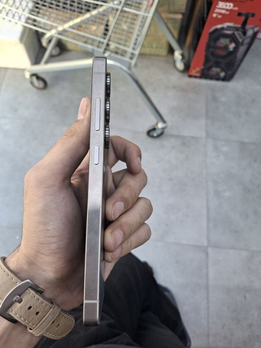 Samsung galaxy S 25 Ultra . 12/256 Память .