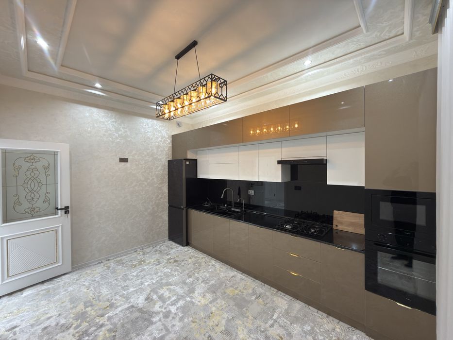 Урганч шахрида 2 каватли ховли жой