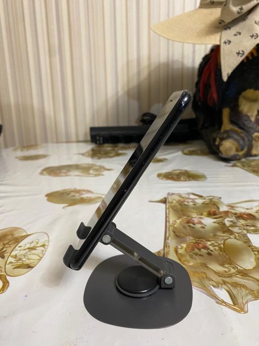 Айфон IPhone se 64 gb