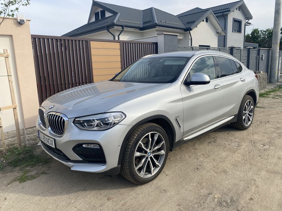 BMW X4/Hud/231cp/Camere 360/Gesture/Keyless