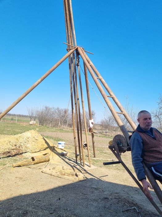 Sapaturi puturi adanciri fantani piloni denisipari prelungiri