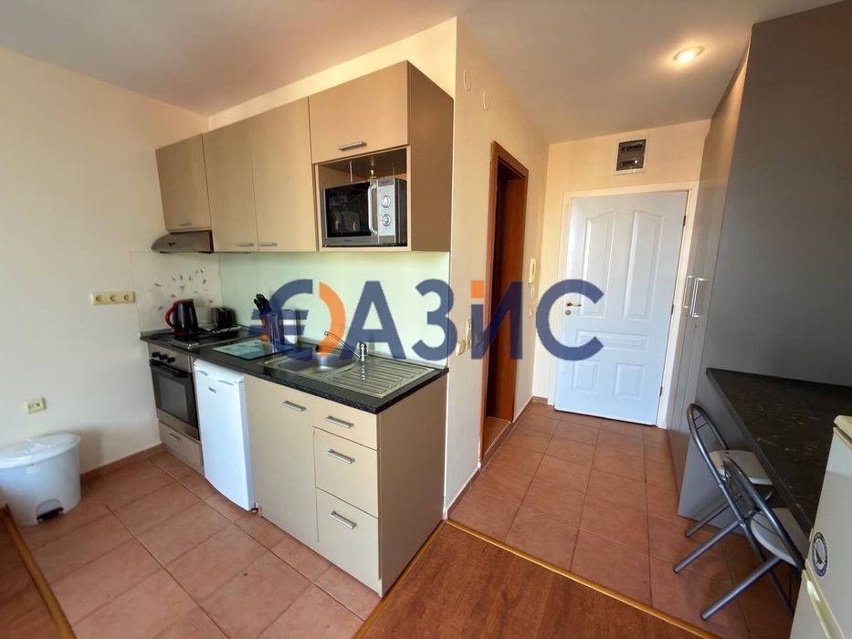 Продава се Двустаен апартамент в к.к. Слънчев бряг - 56 кв.м за 601 €/кв.м - Снимка #4