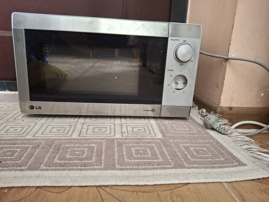 Микроволновка с утюгом б/у