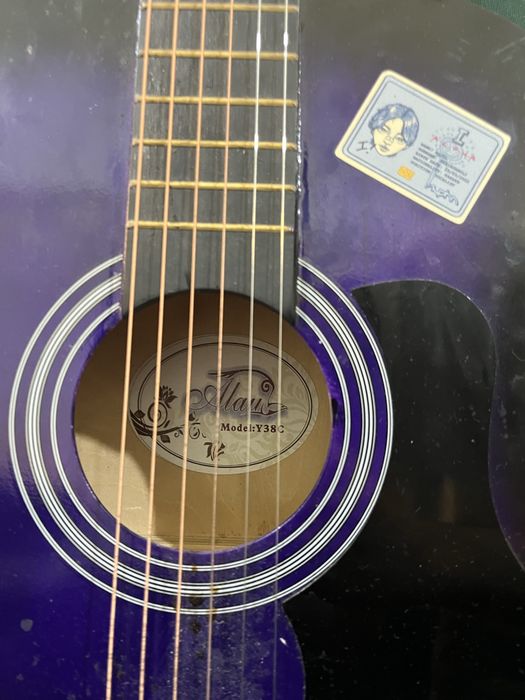 Продам гитару акустическая