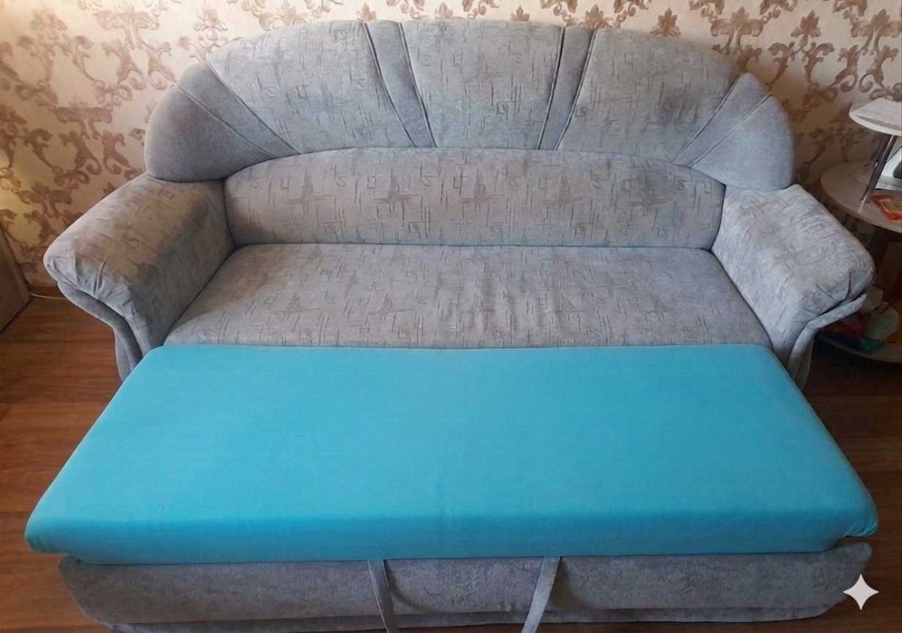 Продам раздвижной диван-кровать