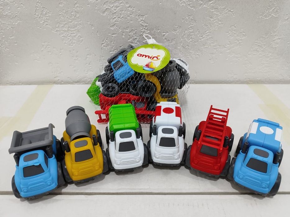 Грузовик игрушка новая