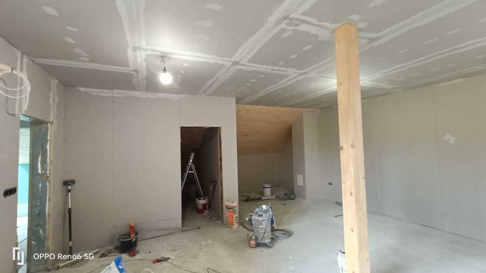 Echipa meseriasi in constructii