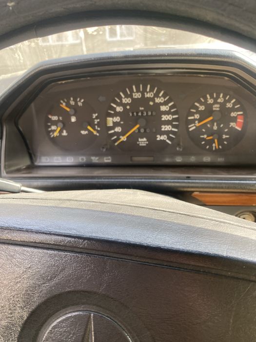 Продам Мерседес 124 2.6