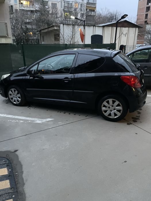 Пежо 207 с единствен собственик за България