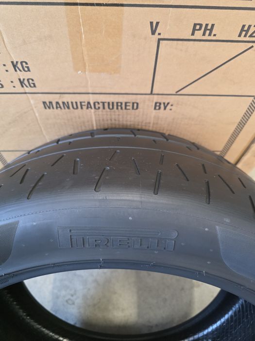 285/40/22 & 325/35/22 4бр.PIRELLI P ZERO TROFEO R-Неразличими от НОВИ