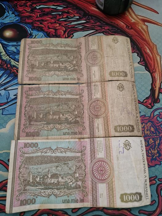 Banii vechi 1000 una mie lei