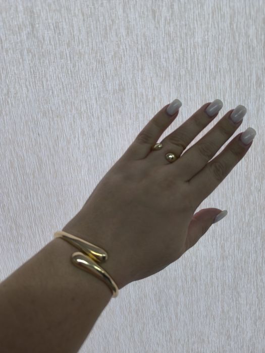 Продам набор бижутерный