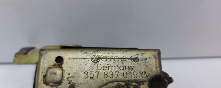 Broasca stanga fata 357837015g Volkswagen VW Passat B4