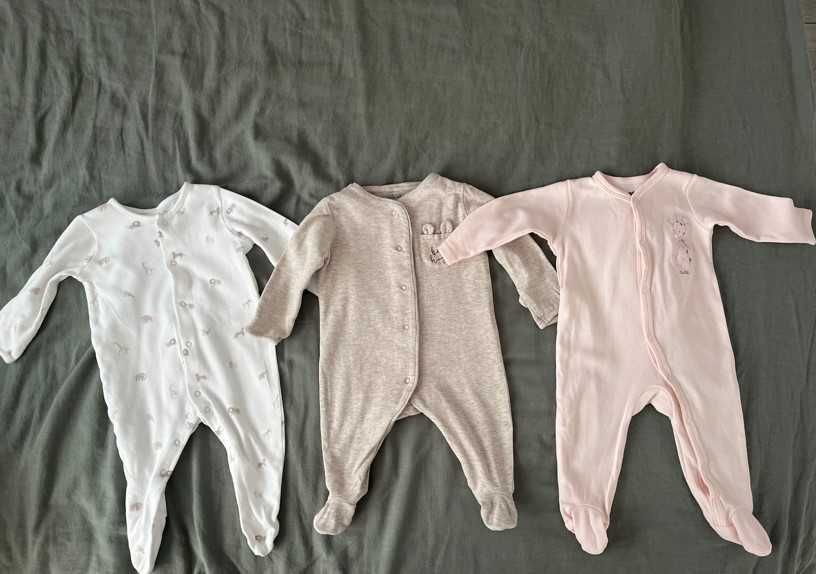 Lot salopete/pijamale 0-3 luni marimea 62 unisex bebelusi