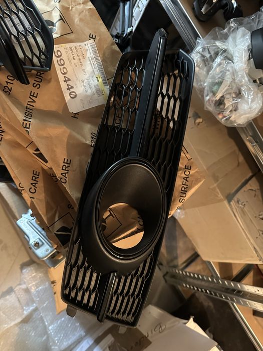 Audi А6 S6 4G ACC S Line facelift пр броня  решетки дистроници