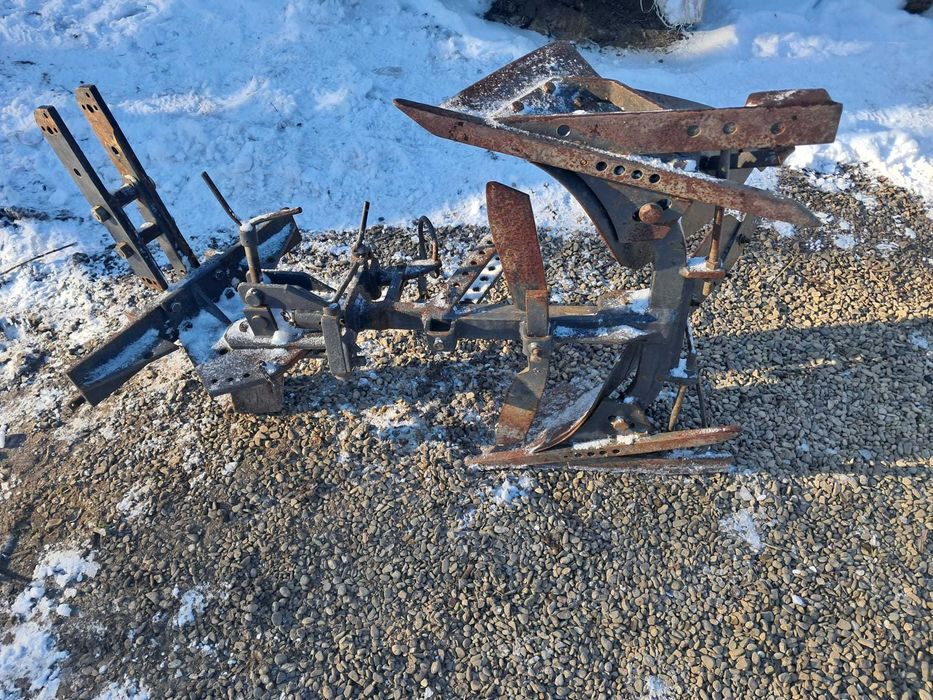 plug  reversibil cu o brazda