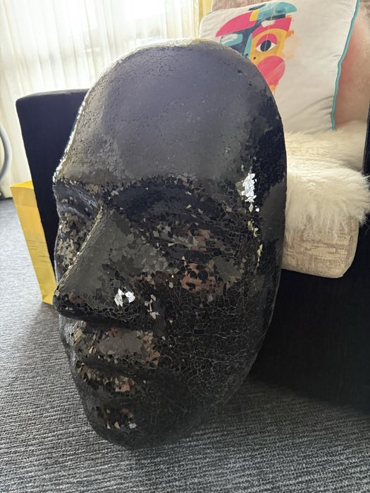 Масивна дизайнерска маска