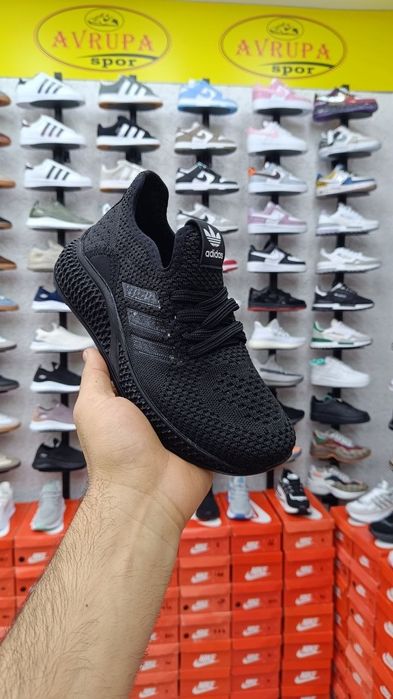 Incaltaminte adidas unisex